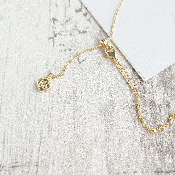 Kendra Scott Eliza Gold Necklace - Picture 4 of 4